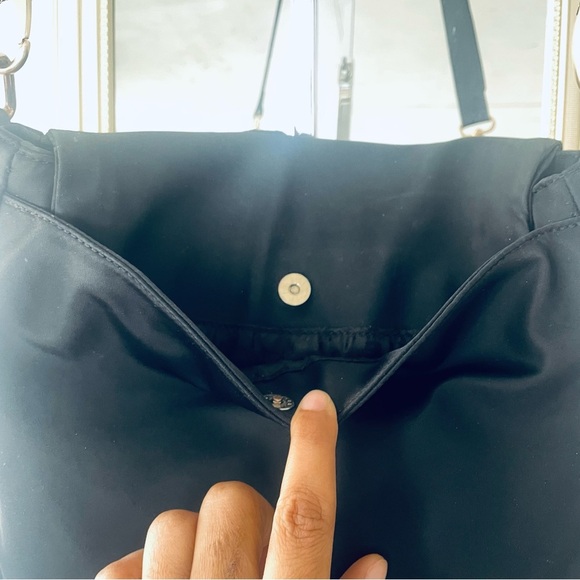 KARL LAGERFELD BLACK CROSSBODY SHOULDER BAG INVISIBLE MAGNETIC CLOSURE WOMEN BAG - Picture 6 of 15